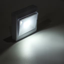 Фонарь-светильник «Мастер К», 3 Вт, COB, от батареек 3×ААА, магнит, липучка, 8.6×3 см