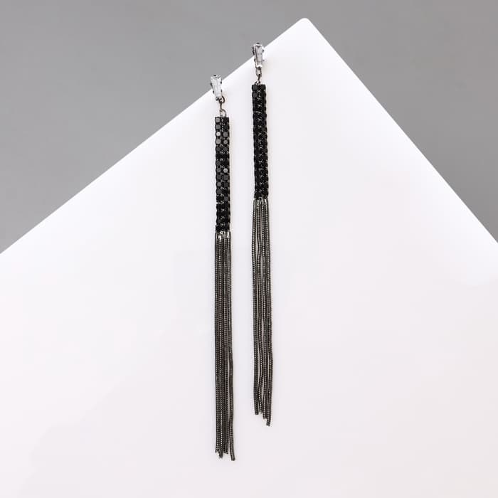 Серьги висячие со стразами «Капель», блеск, бело-чёрные в сером металле, 11 см