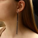 Серьги висячие со стразами «Капель», блеск, бело-чёрные в сером металле, 11 см