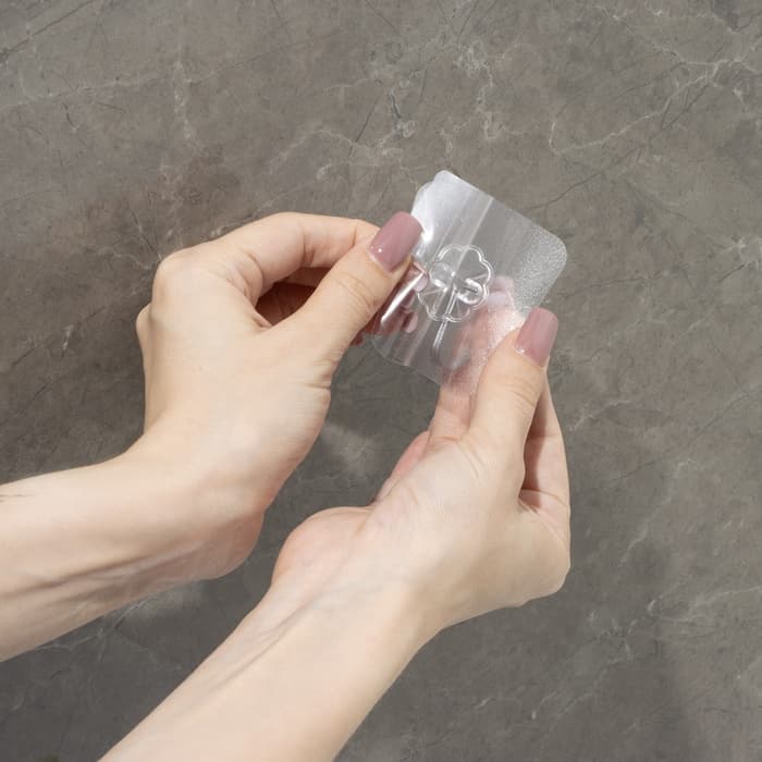 Крючок самоклеящийся Доляна, 5.6×5.6×2 см, прозрачный