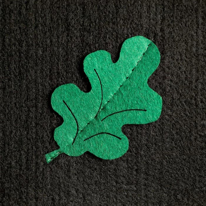 Набор для бани с аппликацией «Дубовый лист», 3 предмета: шапка, коврик, рукавица, войлок, тёмный