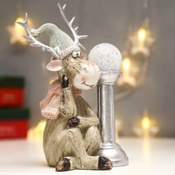 Фигурка световая «Лосик в вязаном колпаке с шаром на колонне», полистоун, 20.5×10.5×12.5 см