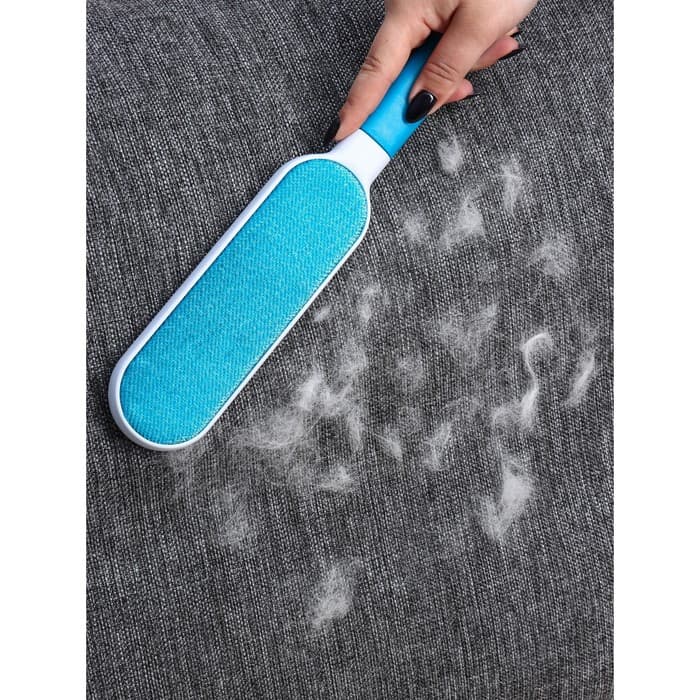Щётка для удаления шерсти и волос с одежды и мебели с ручкой Доляна, 33×7.5×5 см, синяя