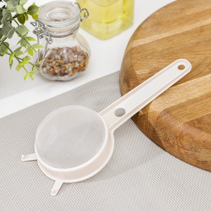 Сито кухонное Альтернатива, d=7.5 см, малое, пластик, МИКС