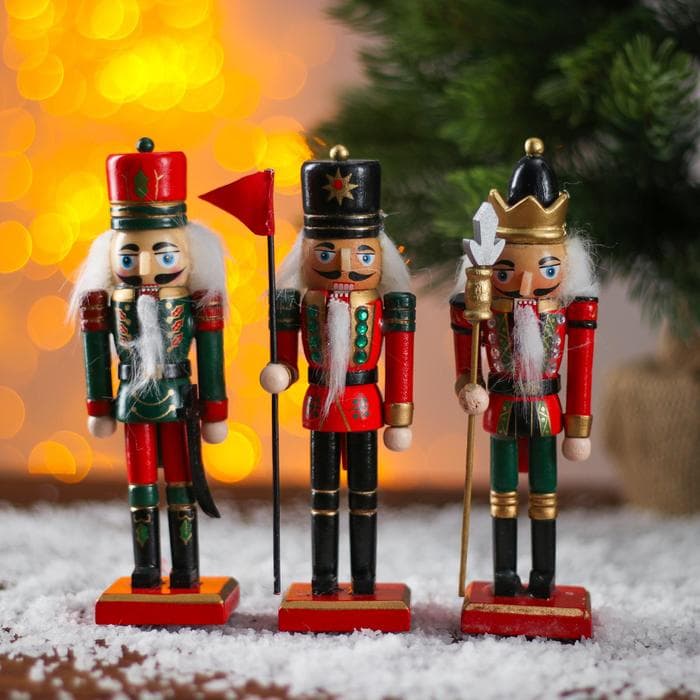 Сувенир «Щелкунчики» 3.5×4.5×15 см, МИКС