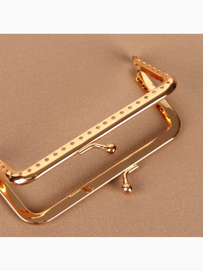 Фермуар пришивной «Прямоугольник», 10 см, цвет золотистый