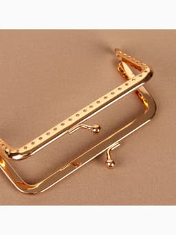 Фермуар пришивной «Прямоугольник», 10 см, цвет золотистый