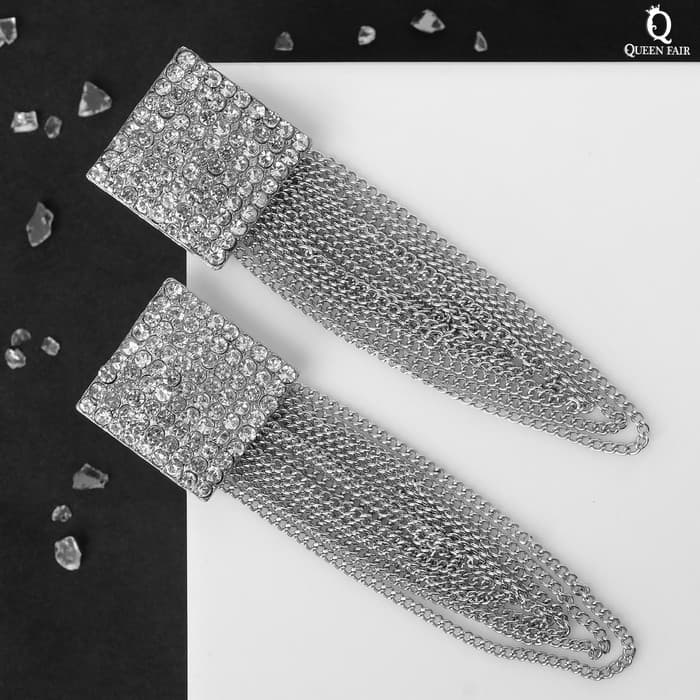 Серьги висячие со стразами «Голливуд» нити в квадрате, белые в серебре, 9.5 см