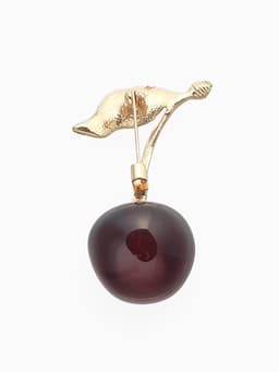 Брошь «Вишенка», с листочком, бордово-зелёная в золоте