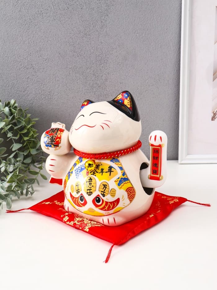 Маятник настольный антистресс «Кот Манэки-нэко с молоточком и свитком», керамика, 19.5×20×14.5 см