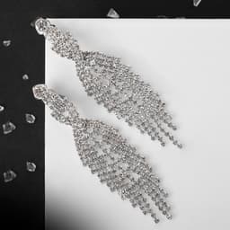 Клипсы для ушей QF «Вечеринка», переплетения, белая в серебре