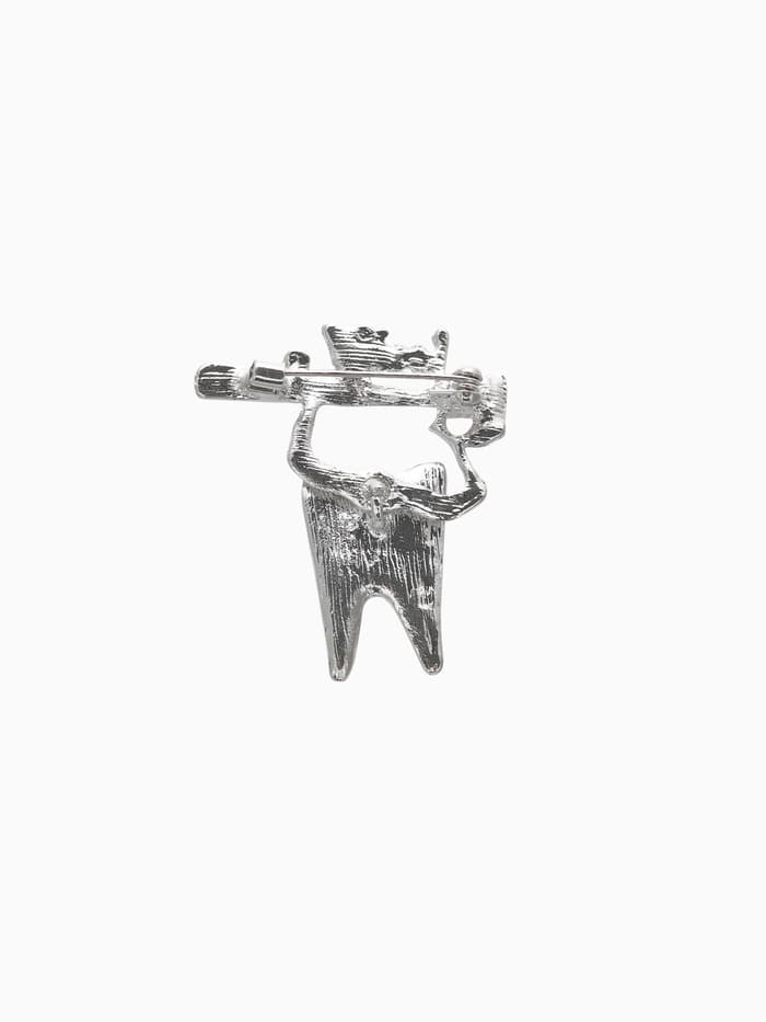 Брошь «Зуб», со щёткой, чёрно-белая в серебре