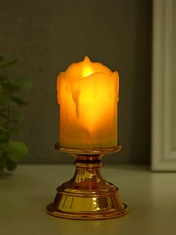 Светодиодная свеча в подсвечнике RISALUX с эффектом живого пламени, LED-ночник, от батареек 2×ААА, золото, 7×7×14.5 см