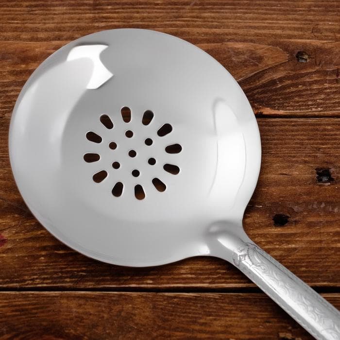 Шумовка для казана Шафран, 48 см, диаметр 13 см, узбекская, с деревянной ручкой, металл, серебристая