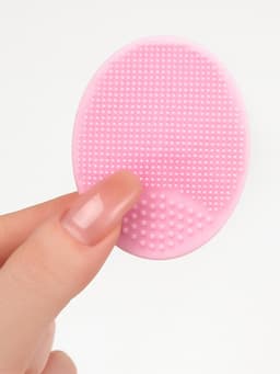 Щётка для умывания «Овал» на присоске, 6.3×5 см, МИКС