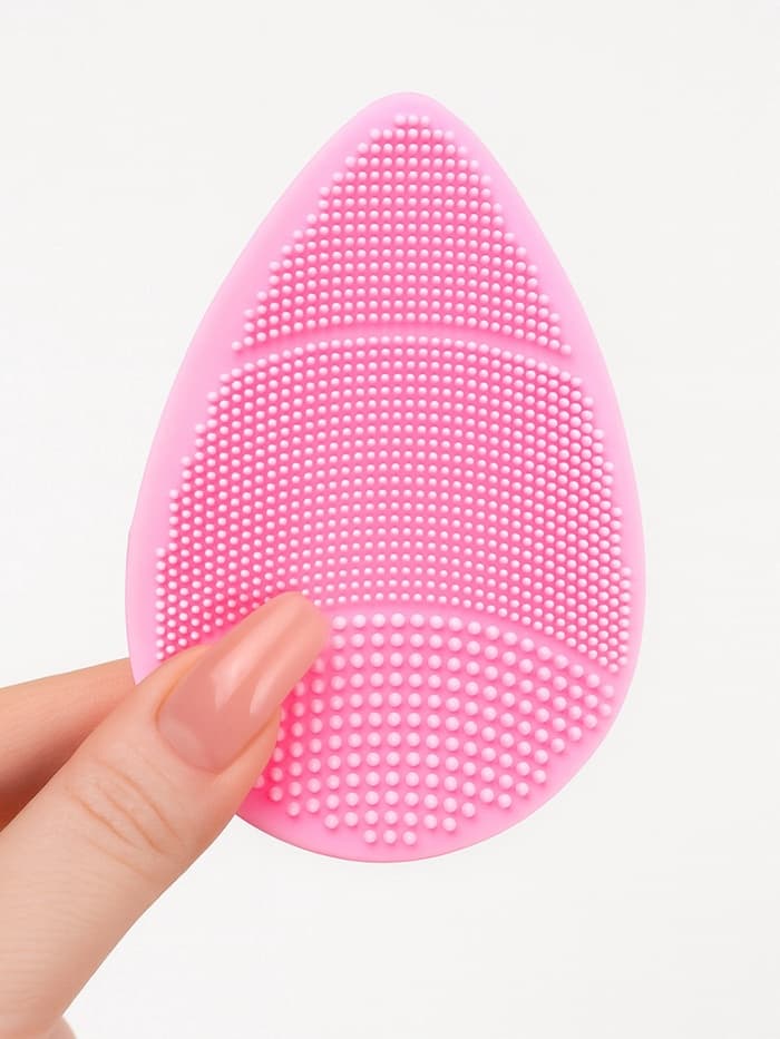 Щётка для умывания «Капля» на присоске, 9×7 см, МИКС