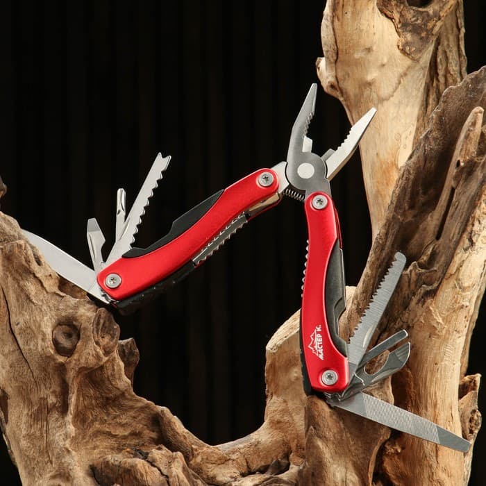 Мультитул 11в1 «Мастер К» в чехле, красный
