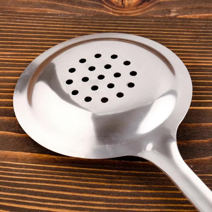 Шумовка для казана Шафран, 45 см, диаметр 12 см, узбекская, с деревянной ручкой, металл