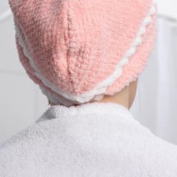 Чалма для сушки волос Доляна, микрофибра, с пуговкой, розовая