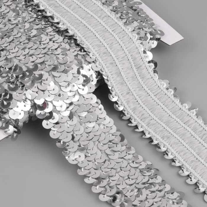 Тесьма декоративная с пайетками, на резинке, 3.5 см, 9 ±0.5 м, цвет серебряный