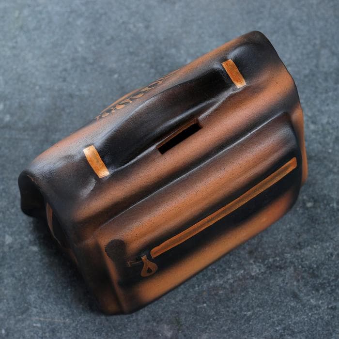 Копилка для денег «Барсетка», коричневый, керамика, 11×18×14 см