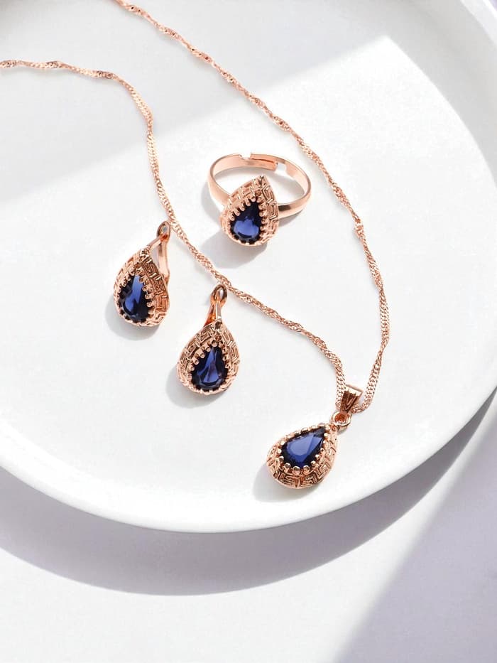 Гарнитур 3 предмета: серьги, кулон, кольцо безразмерное «Эдель», капля, тёмно-синие в золоте, 45 см