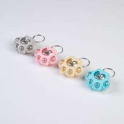 Фонарик брелок для ключей на кольце «Лапка», 1 режим, 3 LR41, 3.5×4 см, МИКС