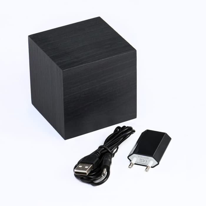 Часы - будильник электронные «Цифра», настольные, с термометром, деревянные, 6.5 см, от батареек ААА, USB