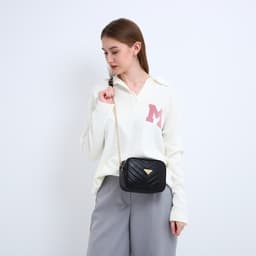 Сумка женская, со строчкой и цветной подкладкой, чёрная