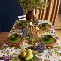 Скатерть «Этель. Фруктовый сад», 149×180 см, 100% хлопок, саржа 190 г/м²