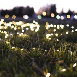 Гирлянда «Нить» 5 м, роса, IP65, серебристая нить, 50 LED, 8 режимов, от батареек АА×3, свечение тёплое белое