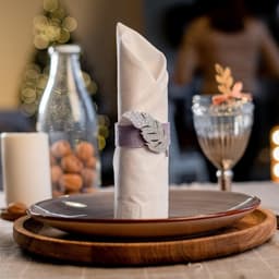 Кольцо для салфетки «Доляна» Silver feather, 4.8×6.5 см, фетр