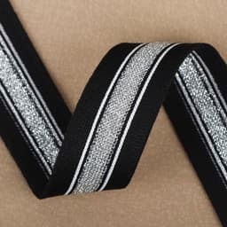Тесьма трикотажная лампас 25 мм, 9±0.5 м, цвет чёрный, серебряный