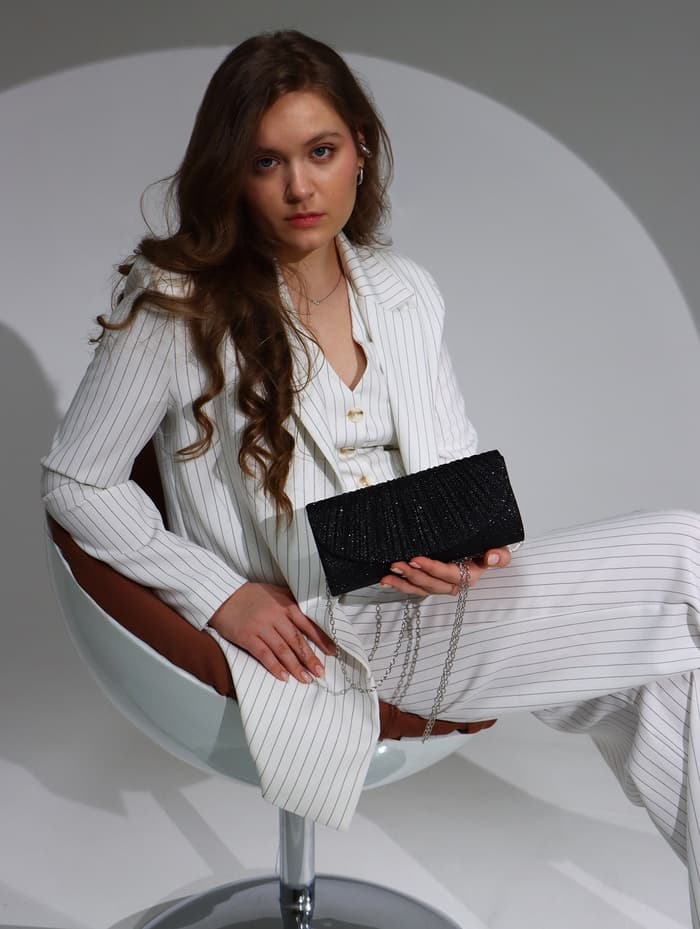 Сумка-клатч вечерняя на магните, на серебристой цепочке, блестящая, чёрная