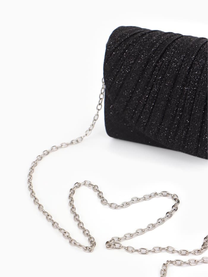 Сумка-клатч вечерняя на магните, на серебристой цепочке, блестящая, чёрная
