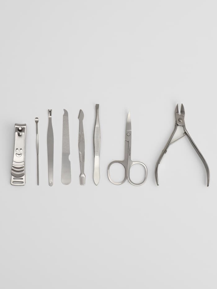 Набор маникюрный «Рептилия», 8 предметов, в футляре, чёрный