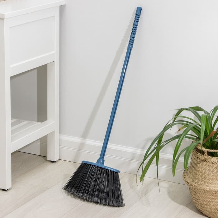 Метла жёсткая «Комфорт-люкс», с черенком, МИКС