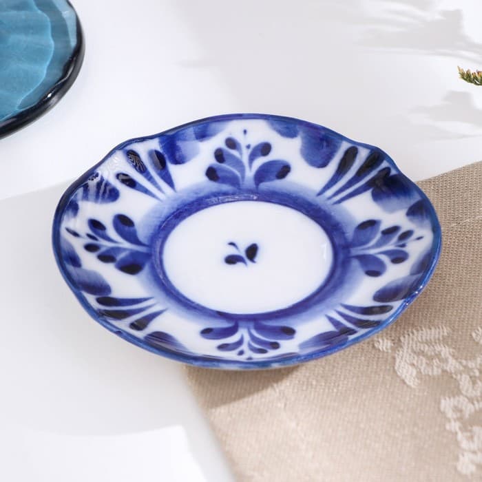 Блюдце фарфоровое «Силуэт», 9×9×1 см, гжель