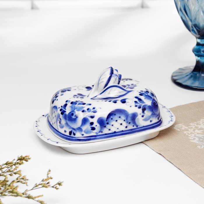 Маслёнка фарфор «Тюльпан», 16×10.5×10 см, гжель