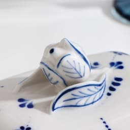 Маслёнка фарфор «Тюльпан», 16×10.5×10 см, гжель