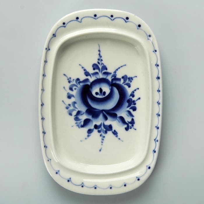 Маслёнка фарфор «Тюльпан», 16×10.5×10 см, гжель