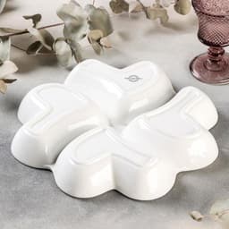 Менажница Magistro «Сердца Бланш», d=30 см, 4 ячейки, фарфор, белая