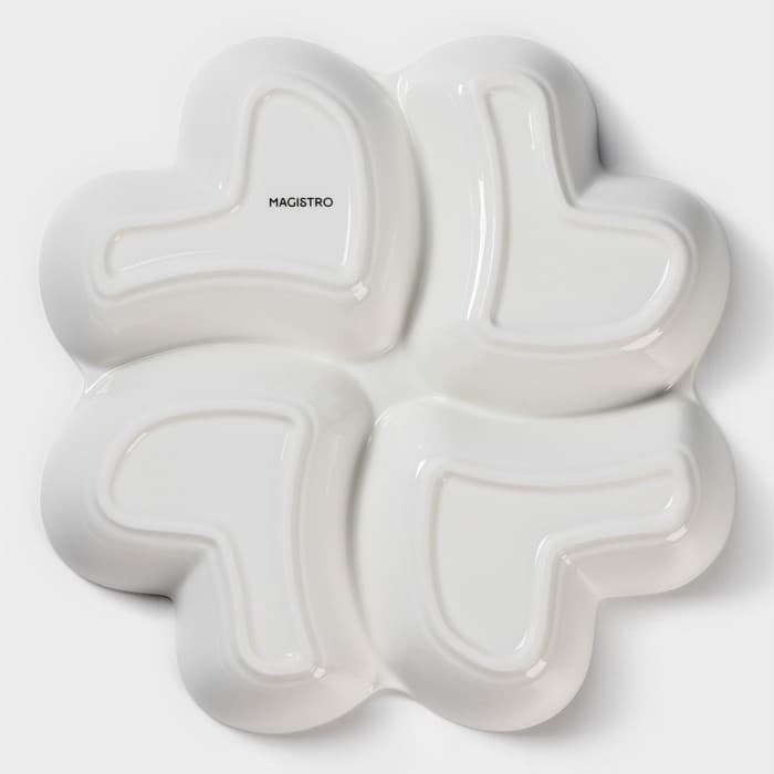 Менажница Magistro «Сердца Бланш», d=30 см, 4 ячейки, фарфор, белая