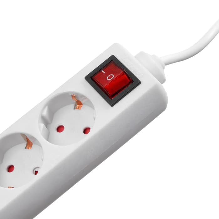 Удлинитель Luazon Lighting, 4 розетки, 10 м, 6 А, 1300 Вт, 3×0.75 мм2, с заземлением, с выключателем, белый