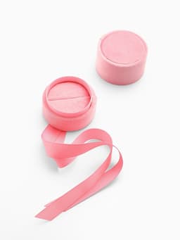 Футляр под серьги, кольцо «Сюрприз», корейский бархат, 5.8×5.3 см, светло-розовый