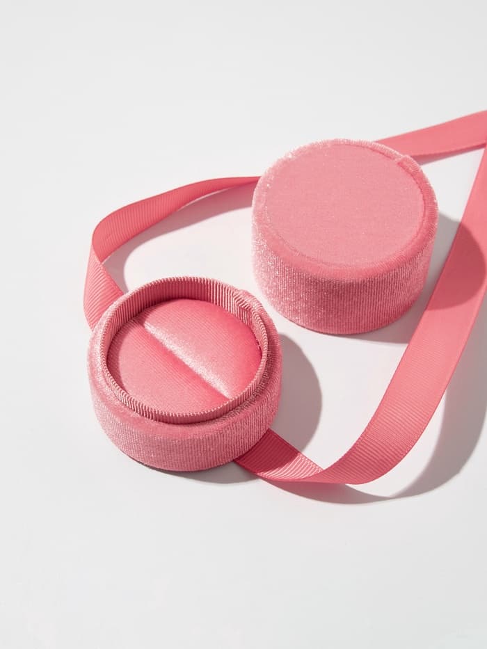 Футляр под серьги, кольцо «Сюрприз», корейский бархат, 5.8×5.3 см, светло-розовый