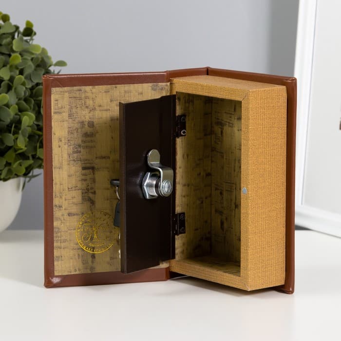 Шкатулка книга-сейф «Семейный бюджет», тиснение, искусственная кожа, 17×11×5 см