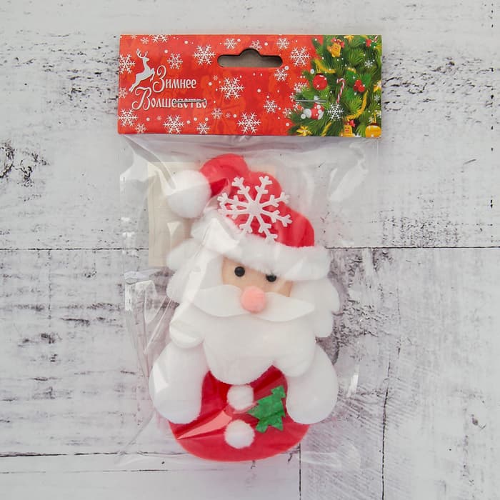 Магнит мягкий «Дед Мороз с ёлочкой» 13 см, бело - красная