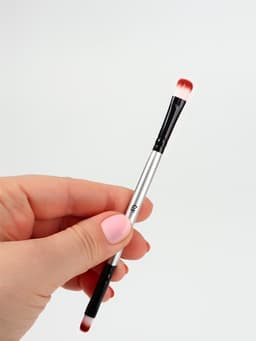 Кисть для макияжа, двусторонняя, 13.5 (± 1) см, серебристая, чёрная