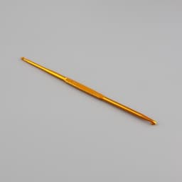 Крючок для вязания, двусторонний, d=2/3 мм, 13.5 см, цвет золотой